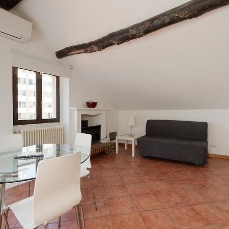 Corso Como Balcony Apartment Milano Esterno foto