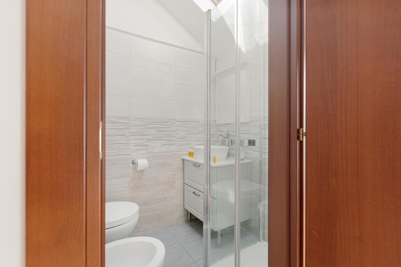 Corso Como Balcony Apartment Milano Esterno foto